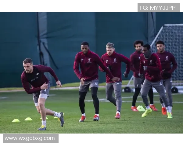 足球明星马内的腹肌训练秘诀揭秘助力他在赛场上的卓越表现 足球明星马内的腹肌训练秘诀揭秘助力他在赛场上的卓越表现